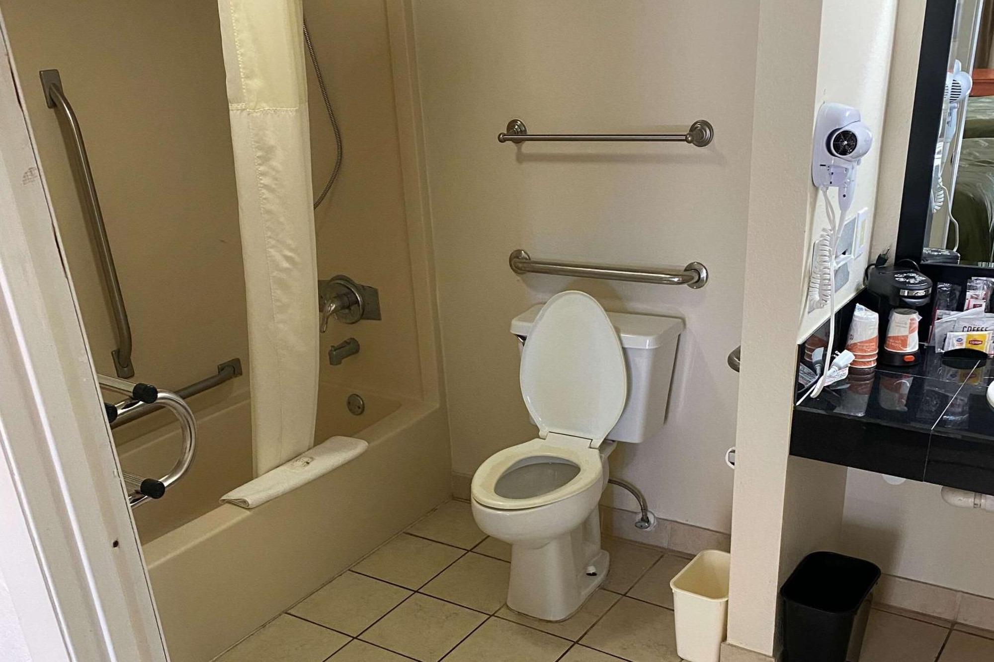 Quality Inn Near Manatee Springs State Park Chiefland Exteriör bild